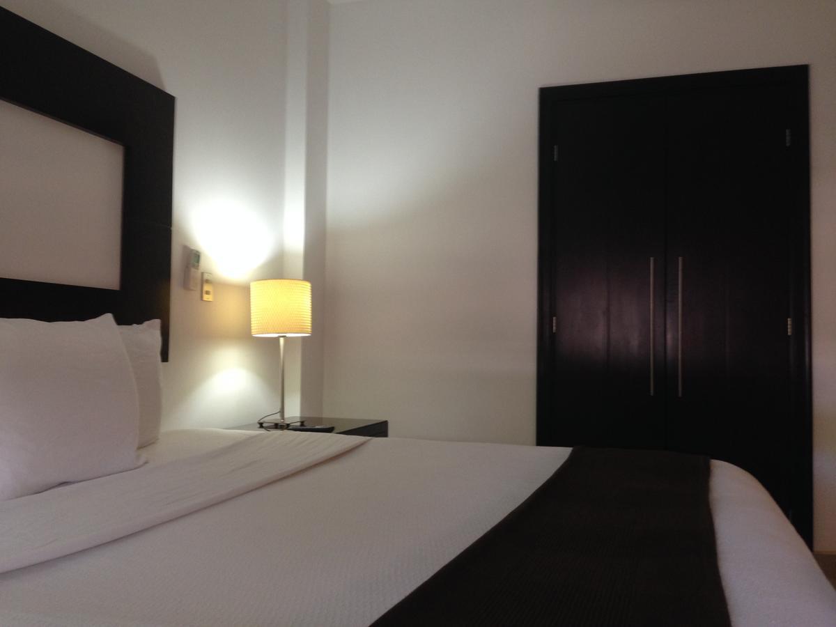 Hotel Brandts Ejecutivo Los Robles Managua Extérieur photo