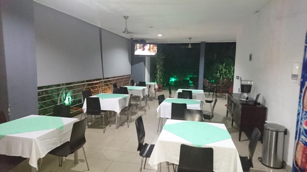 Hotel Brandts Ejecutivo Los Robles Managua Extérieur photo