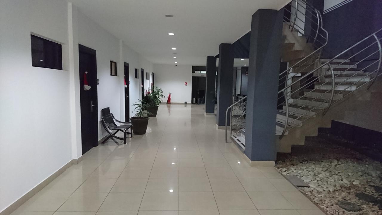 Hotel Brandts Ejecutivo Los Robles Managua Extérieur photo